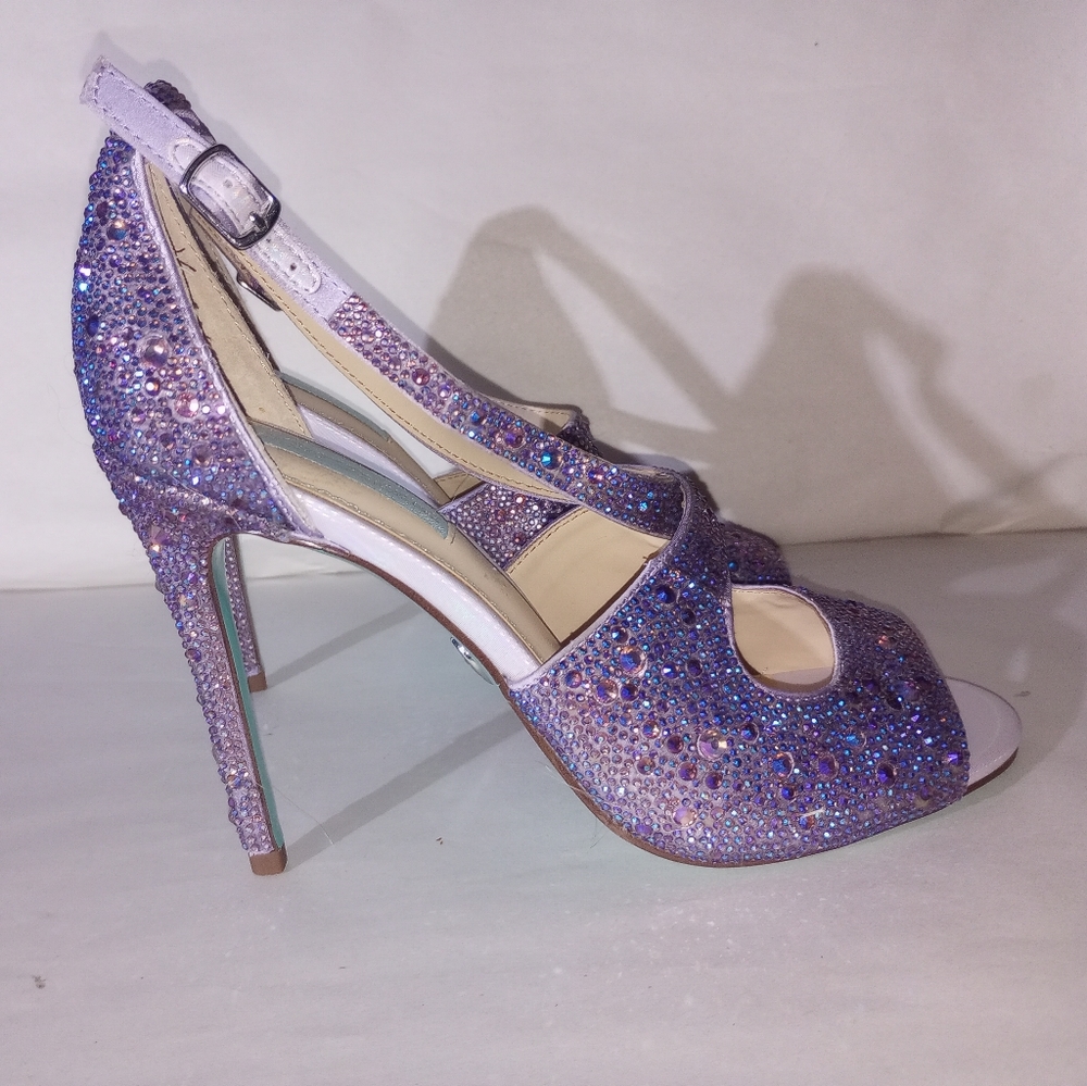 Betsey Johnson purple rhinestone formal heel Sz 8M